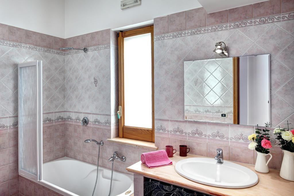 Caruso 3 By Villasandco Rentalsorrento Room photo